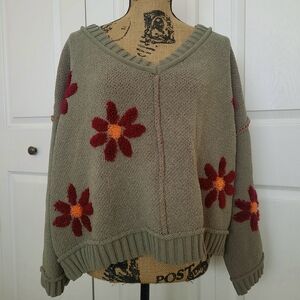 POL V-Neck Sweater with Floral Design in Olive and Red